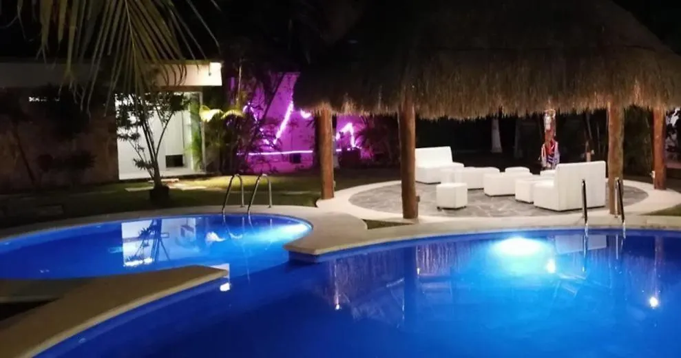 Villa Quinta Punta Sam Cancún Ferienhaus